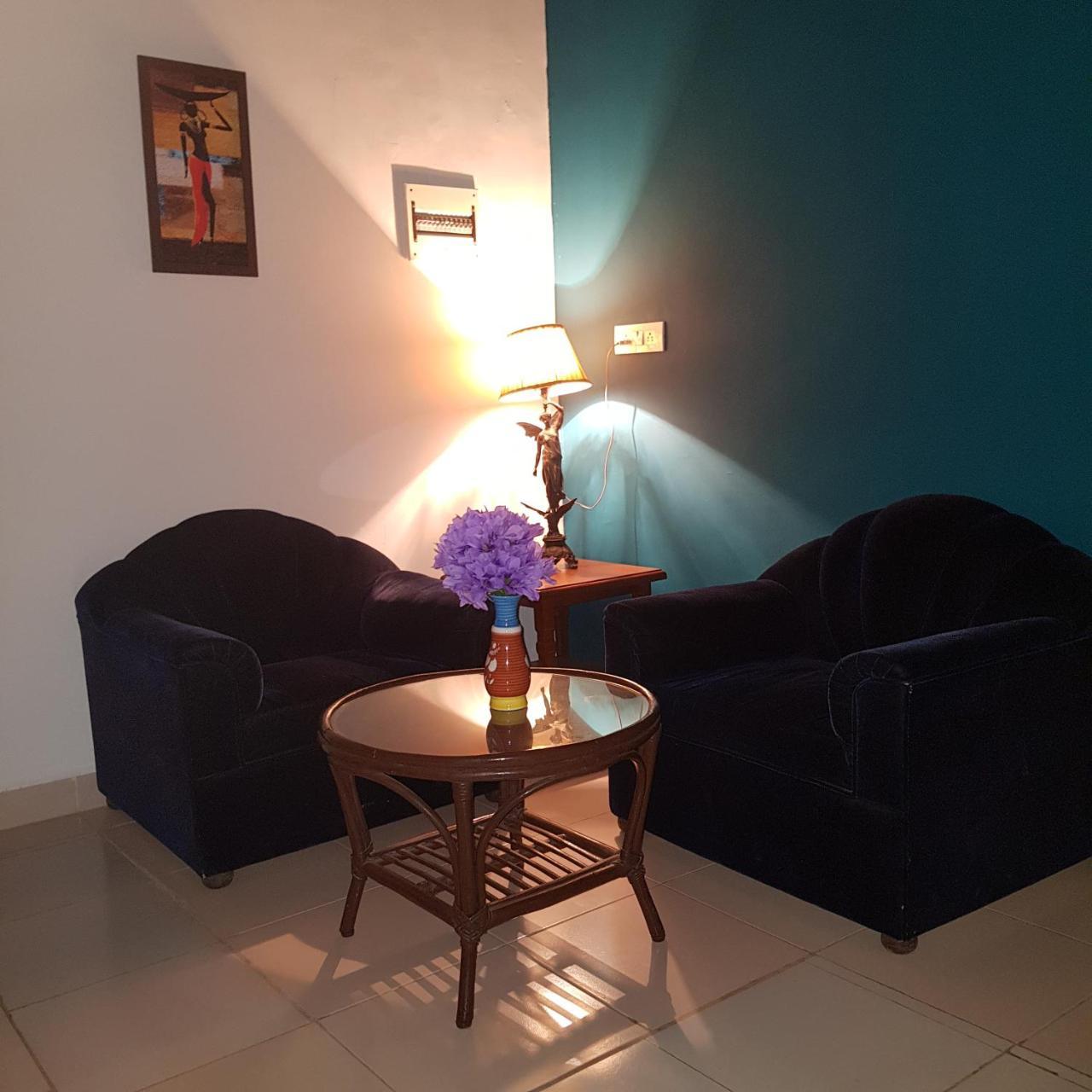 1 Bedroom Spacious Apartment In カラングート エクステリア 写真