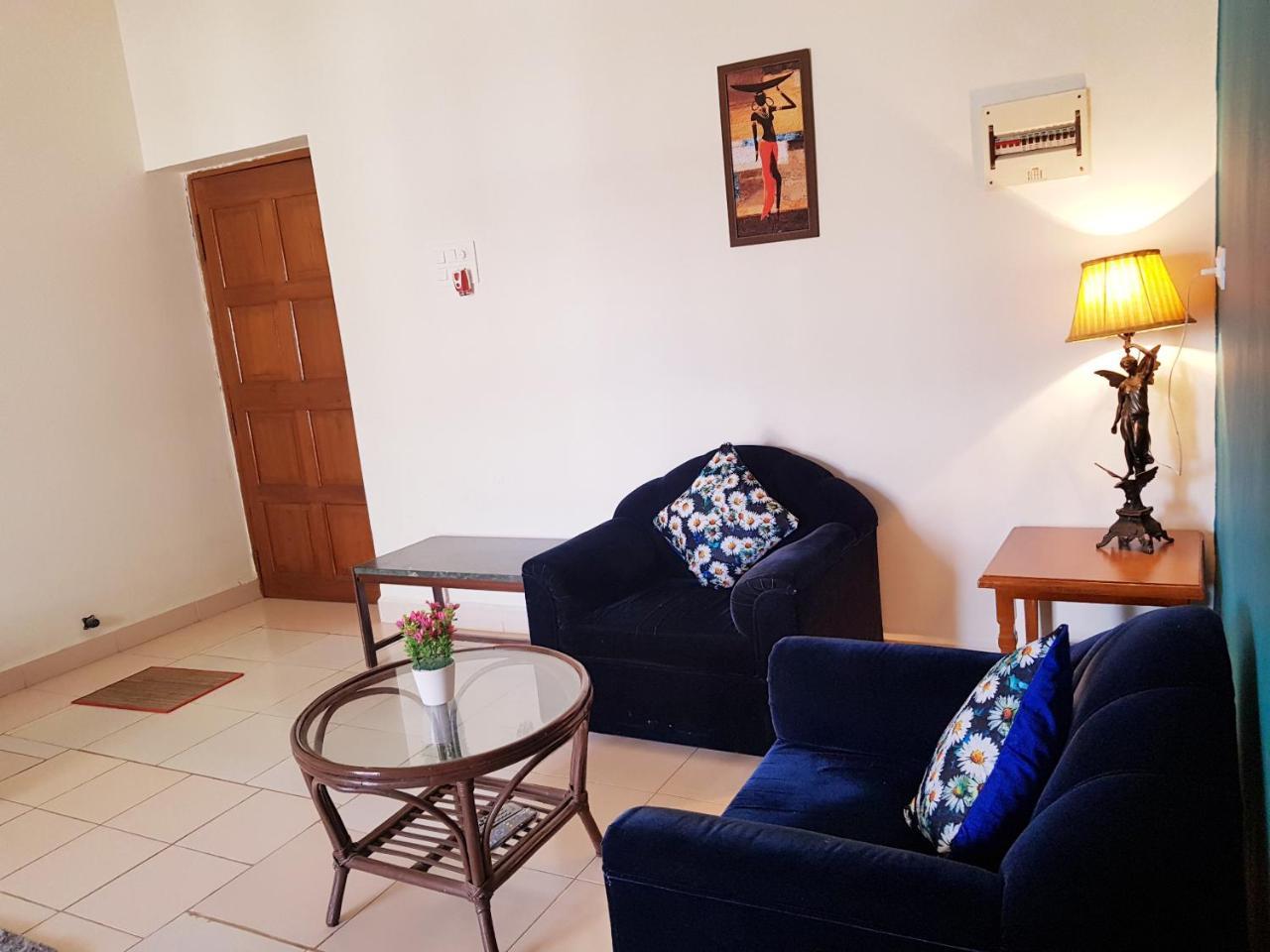 1 Bedroom Spacious Apartment In カラングート エクステリア 写真