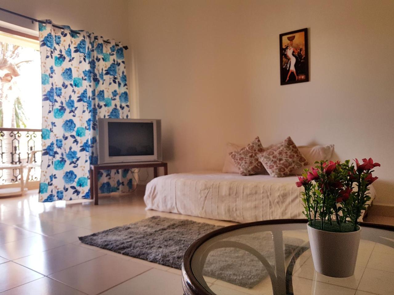1 Bedroom Spacious Apartment In カラングート エクステリア 写真