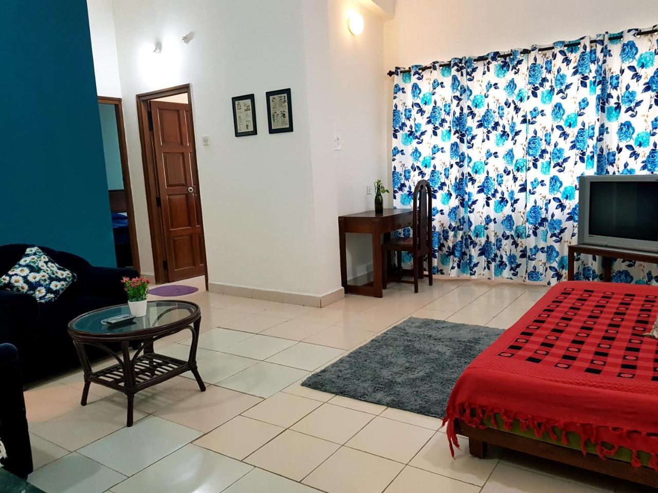 1 Bedroom Spacious Apartment In カラングート エクステリア 写真